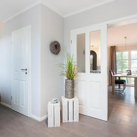 Holiday home Seeschwalbe 37