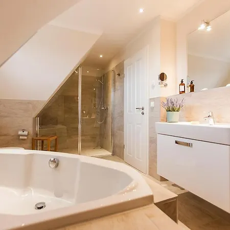 Seeschwalbe 37 * Fuhlendorf (Mecklenburg-Vorpommern)